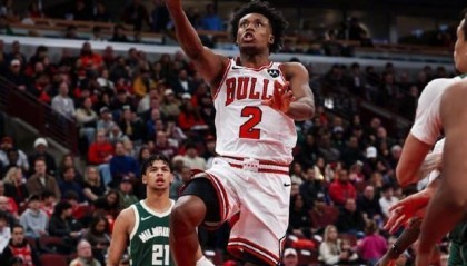 塞克斯顿22分3板2助3断 公牛120-97逆转战胜雄鹿